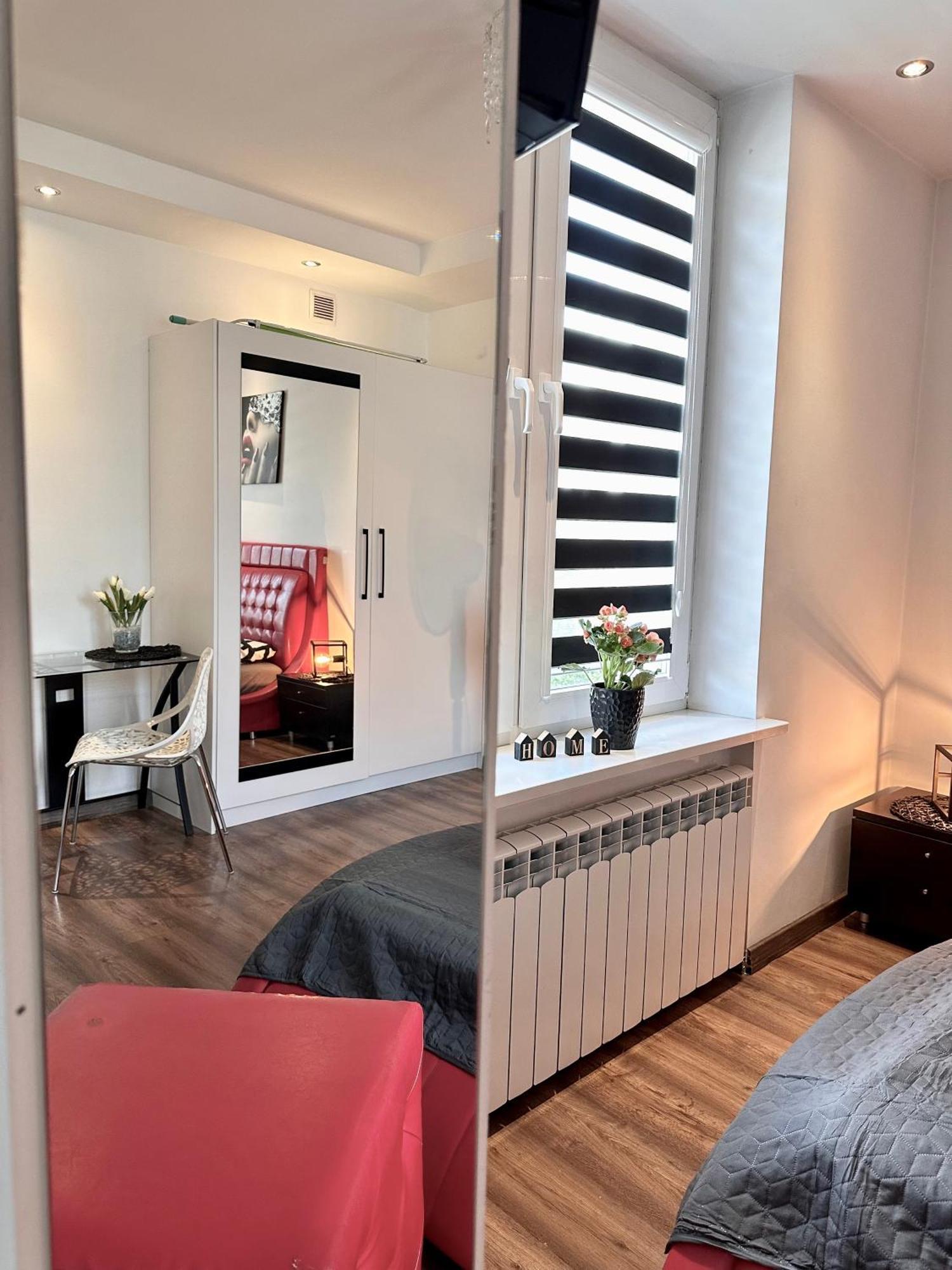 Apartament Centrum Chmielna 73C Варшава Екстериор снимка
